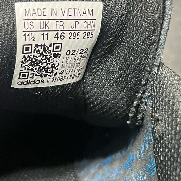 Adidas Sneaker 11 1/2 Black Suede - Picture 6 of 7